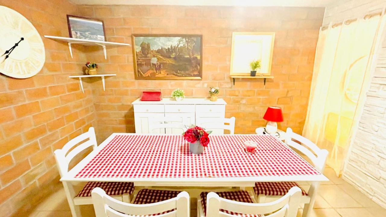 Colorful And Happy Apartment Sukosan - With Parking Exterior photo