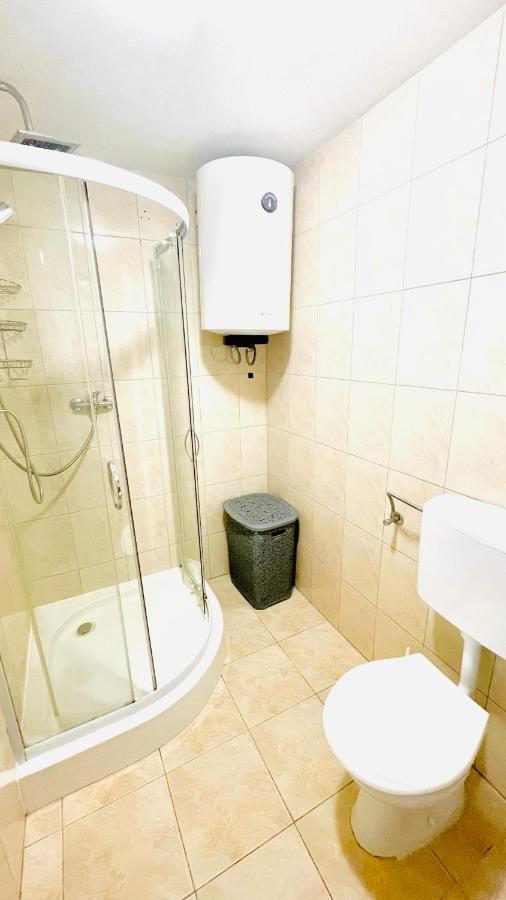 Colorful And Happy Apartment Sukosan - With Parking Exterior photo